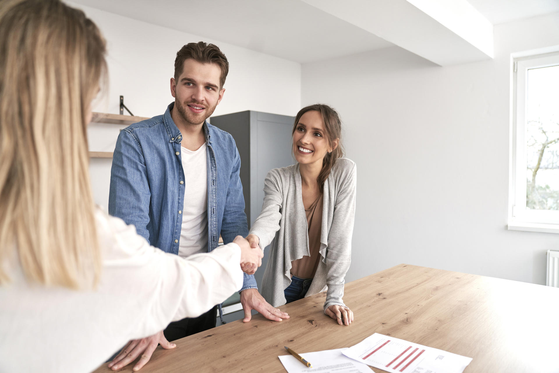 Vente immobilière en Savoie Mont Blanc : Quel mandat de vente choisir ?